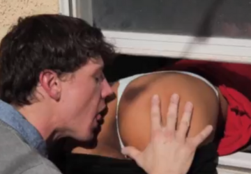 สองหนุ่มฝรั่งแสบ หลอกจับ